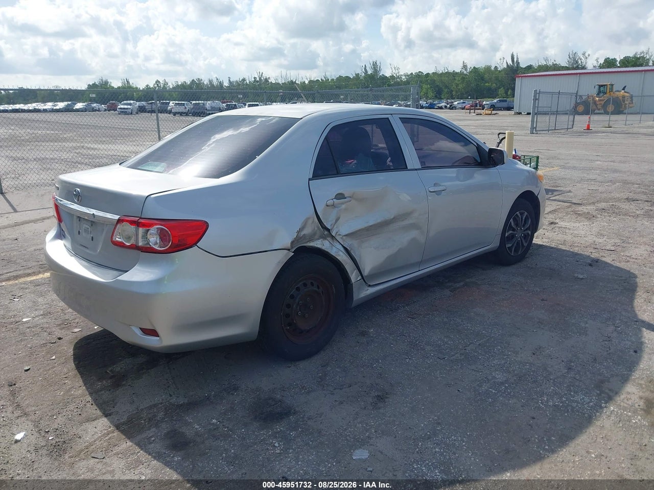 2013 TOYOTA COROLLA L · 4/10
