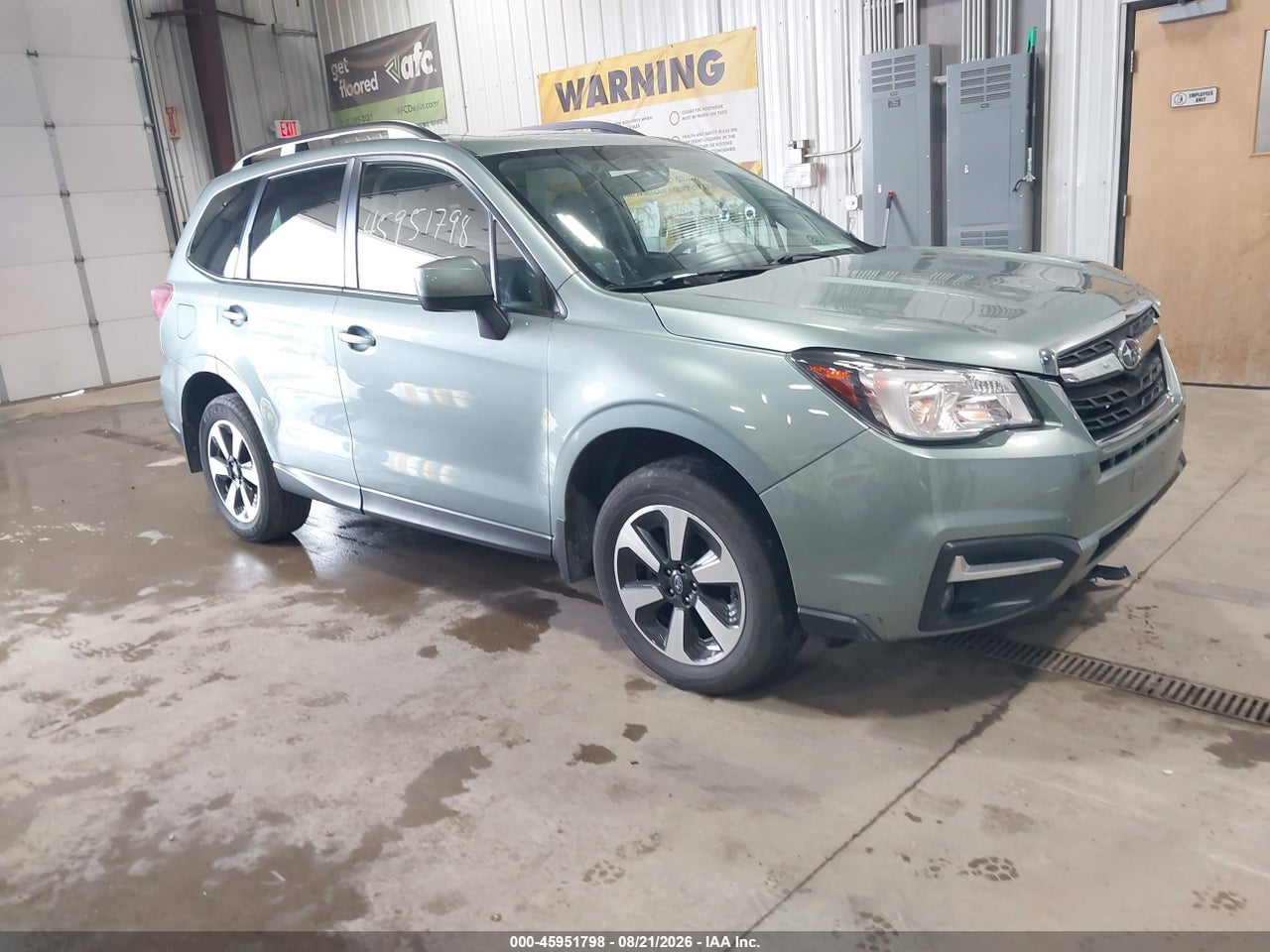 JF2SJAGC8JH****** · 2018 SUBARU FORESTER 2.5I PREMIUM