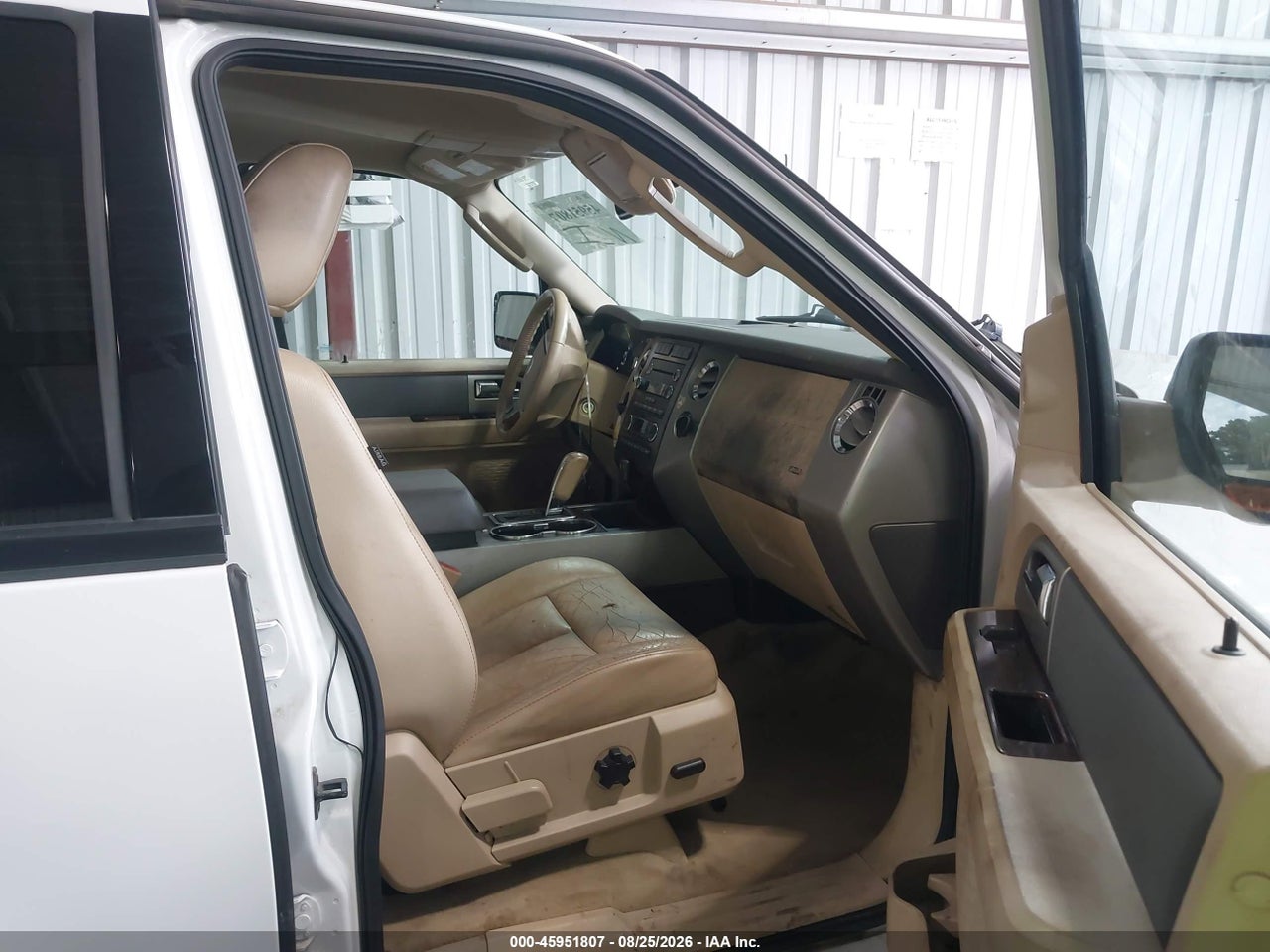 2011 FORD EXPEDITION XLT · 5/11