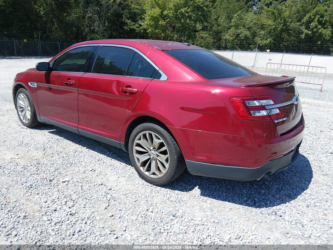 2016 FORD TAURUS LIMITED · 3/11