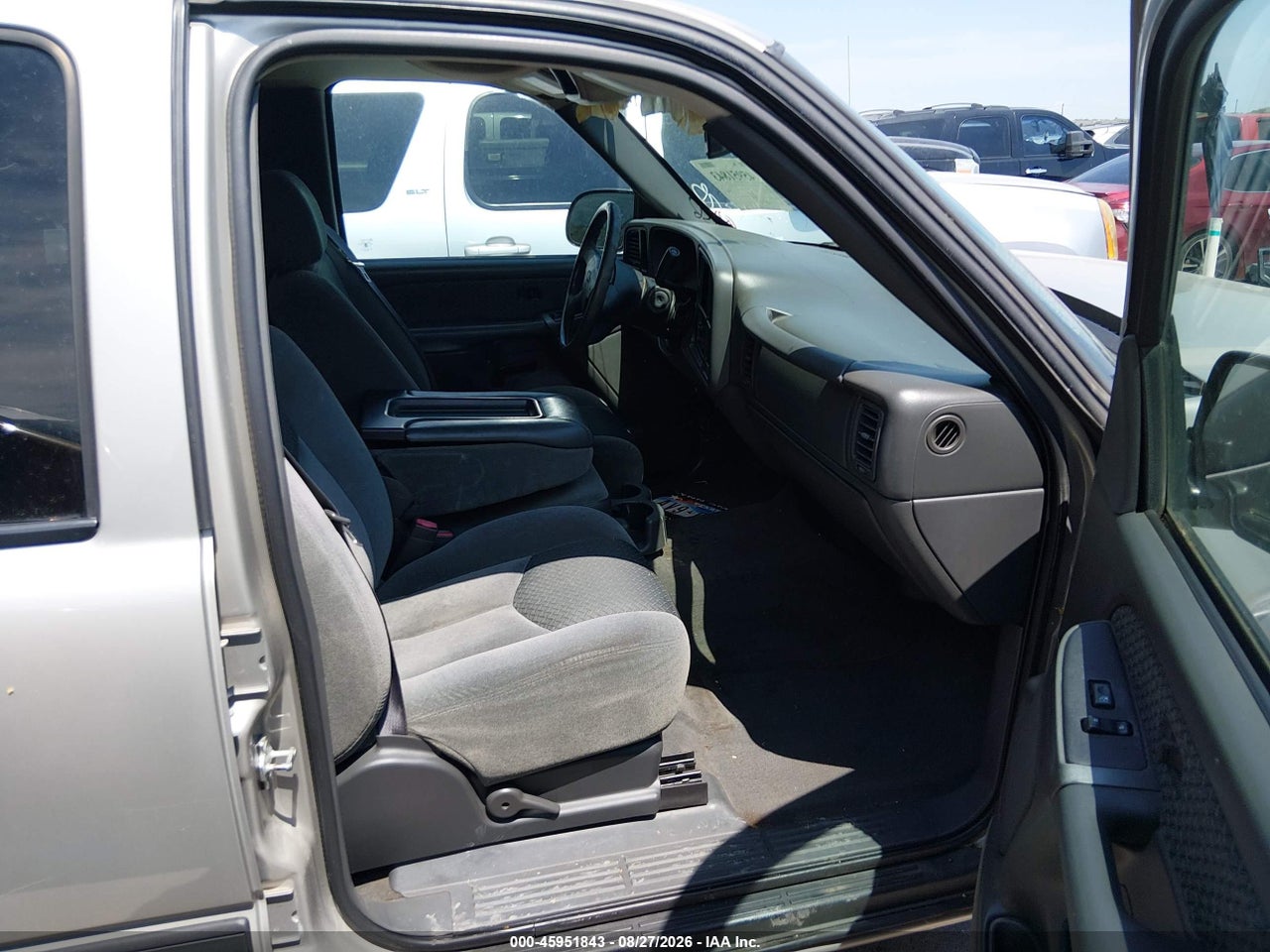 2004 CHEVROLET AVALANCHE 1500 · 5/10