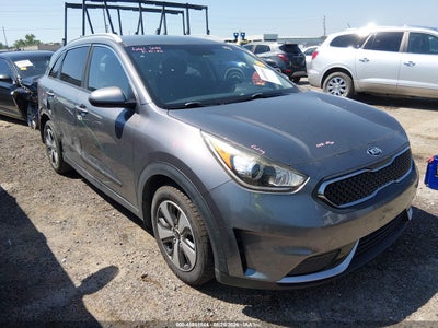 KNDCB3LC2H5****** · 2017 KIA NIRO LX