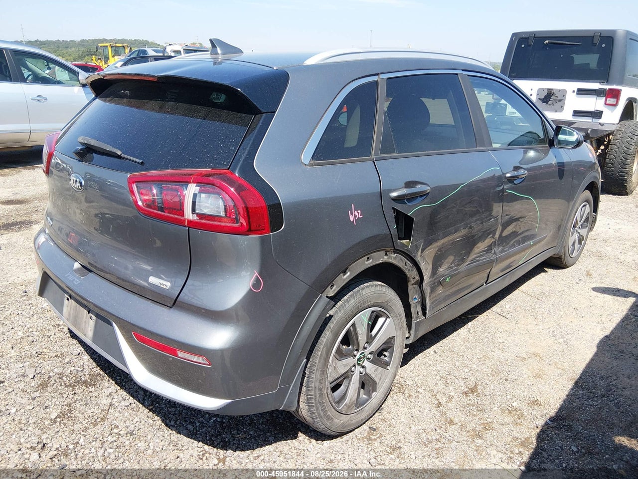 2017 KIA NIRO LX · 4/11