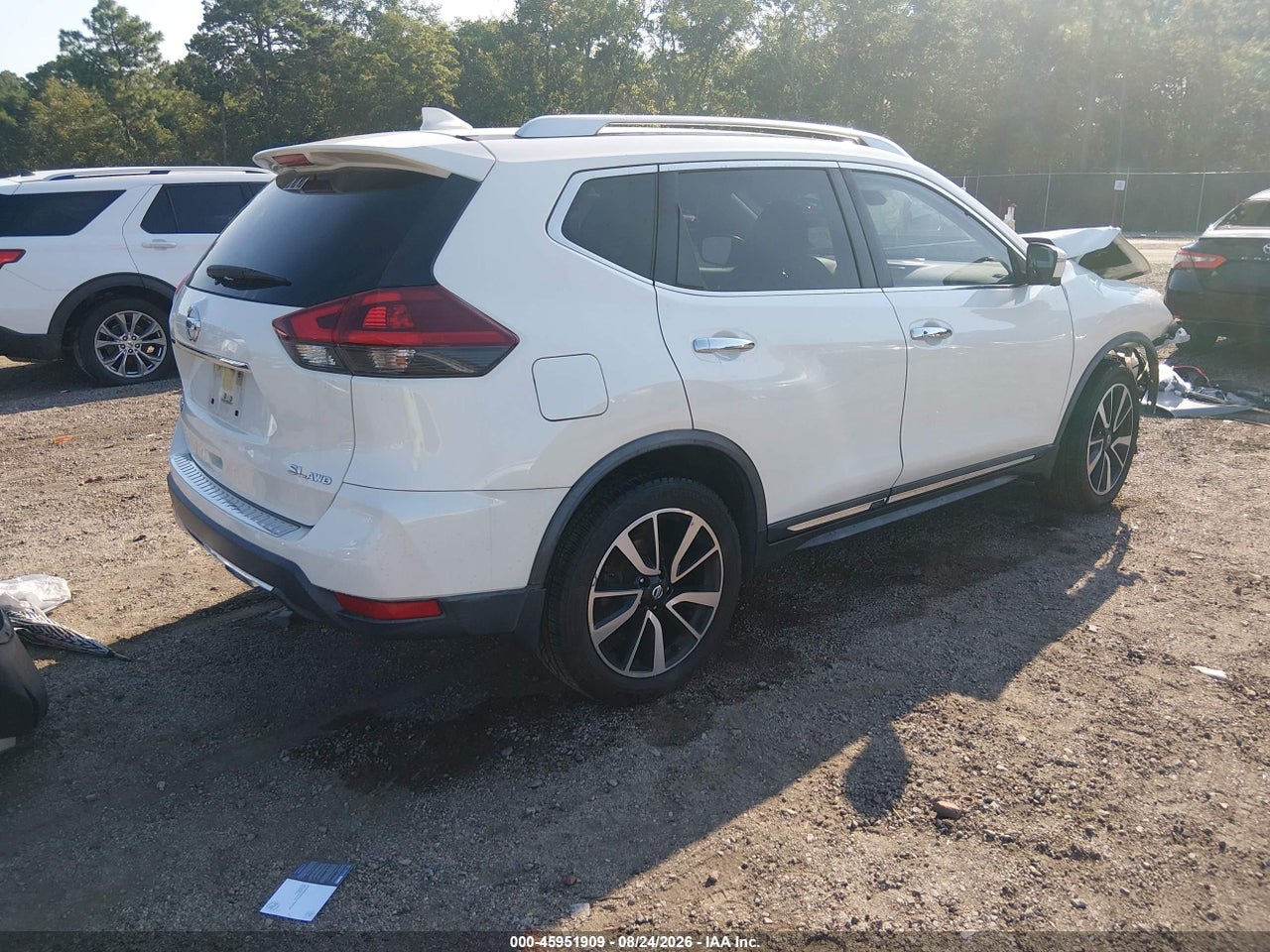 2018 NISSAN ROGUE SL · 4/10