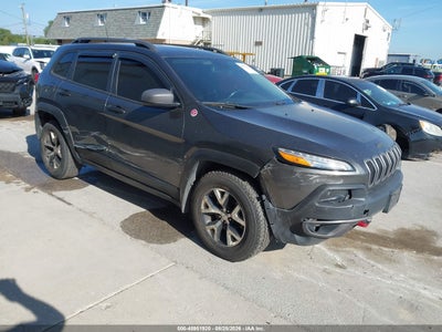 1C4PJMBB8GW****** · 2016 JEEP CHEROKEE TRAILHAWK