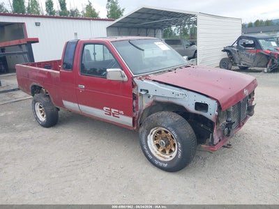 1993 NISSAN TRUCK KING CAB SE