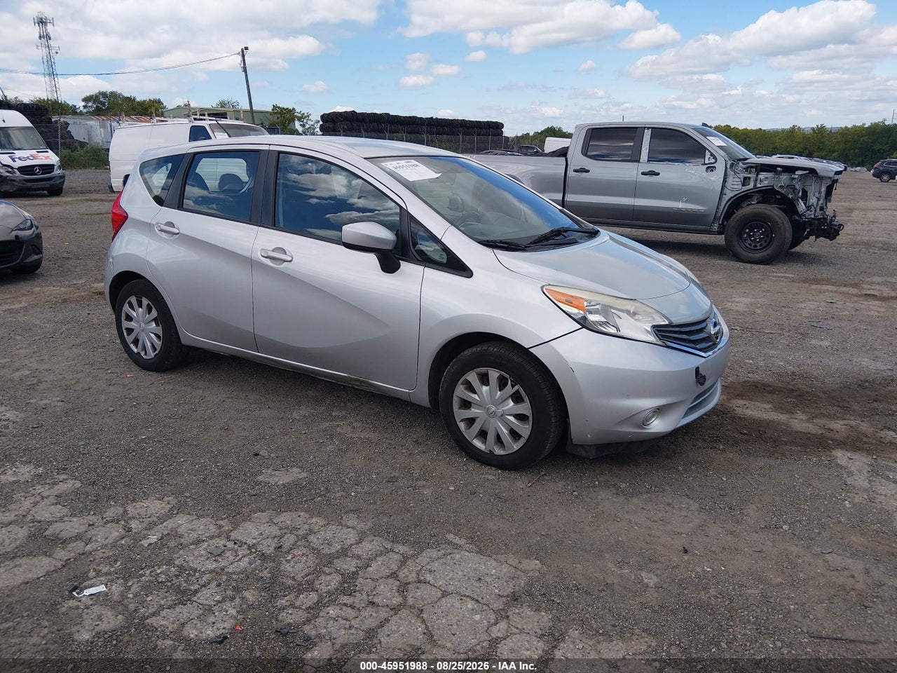 3N1CE2CP8FL****** · 2015 NISSAN VERSA NOTE SV