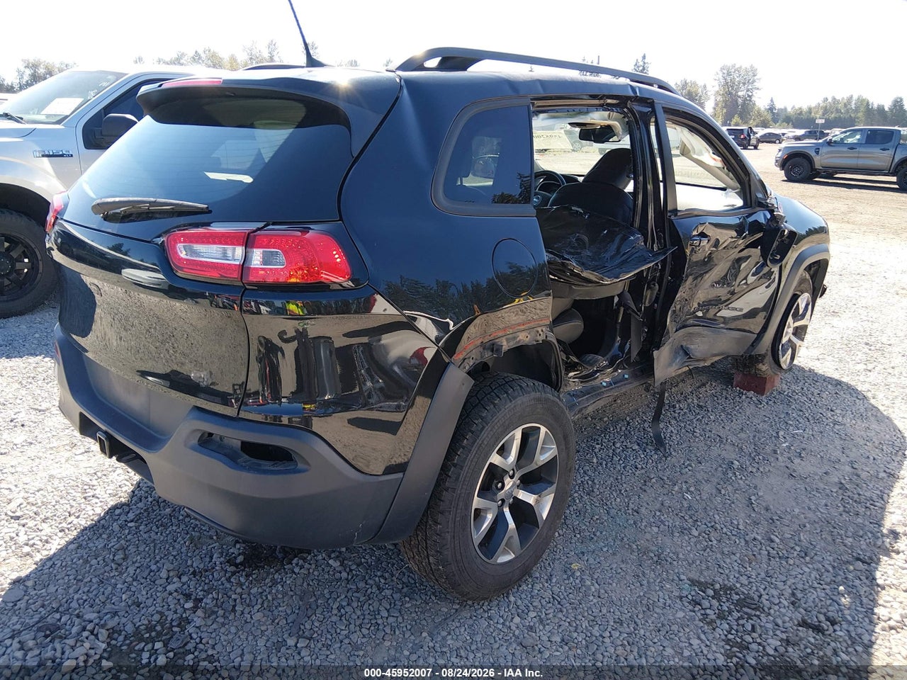2016 JEEP CHEROKEE TRAILHAWK · 4/11