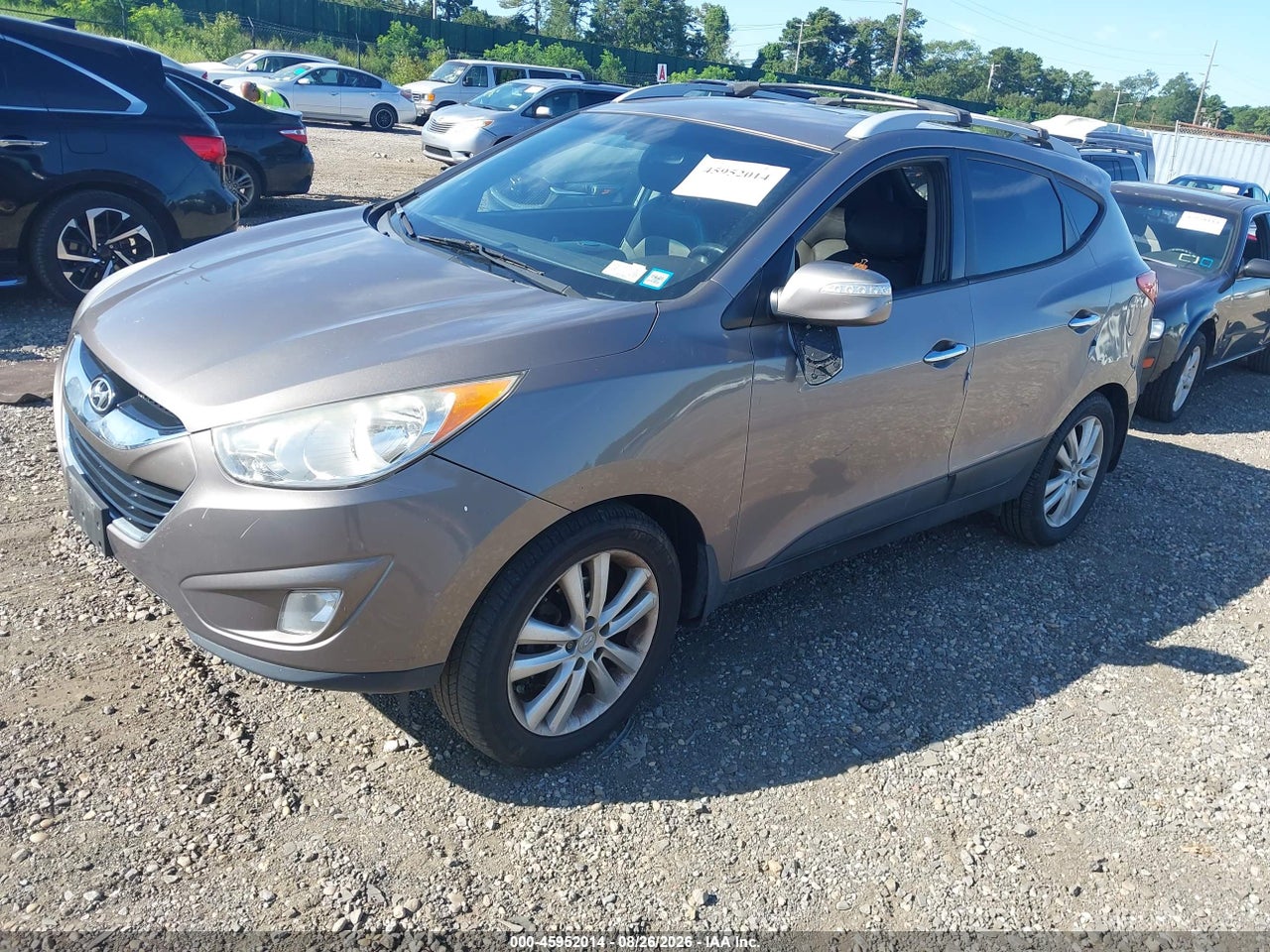 2012 HYUNDAI TUCSON LIMITED · 2/11