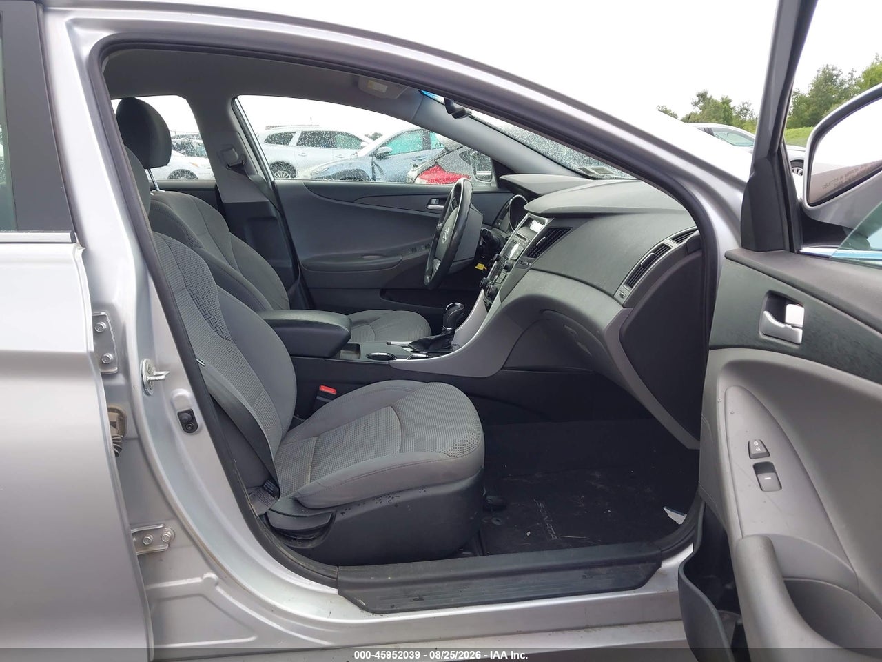 2013 HYUNDAI SONATA GLS · 5/10