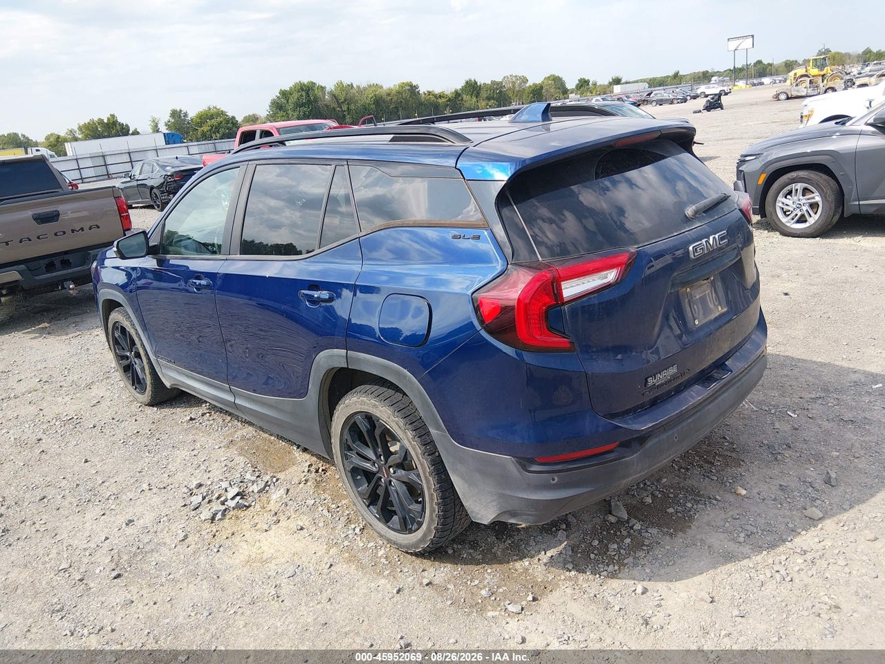 2022 GMC TERRAIN FWD SLE · 3/11