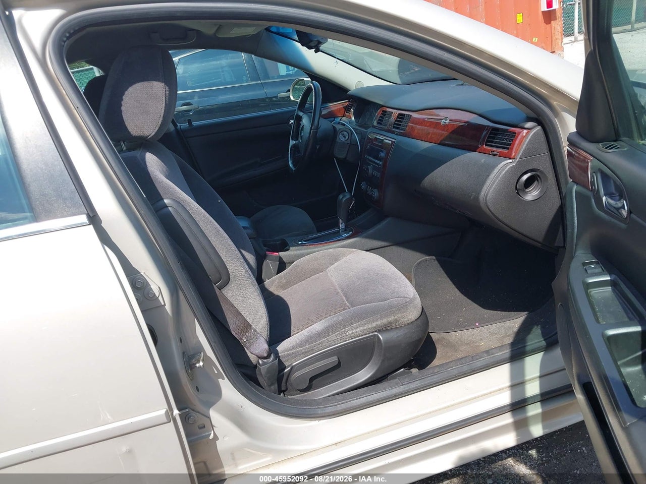 2010 CHEVROLET IMPALA LT · 5/11