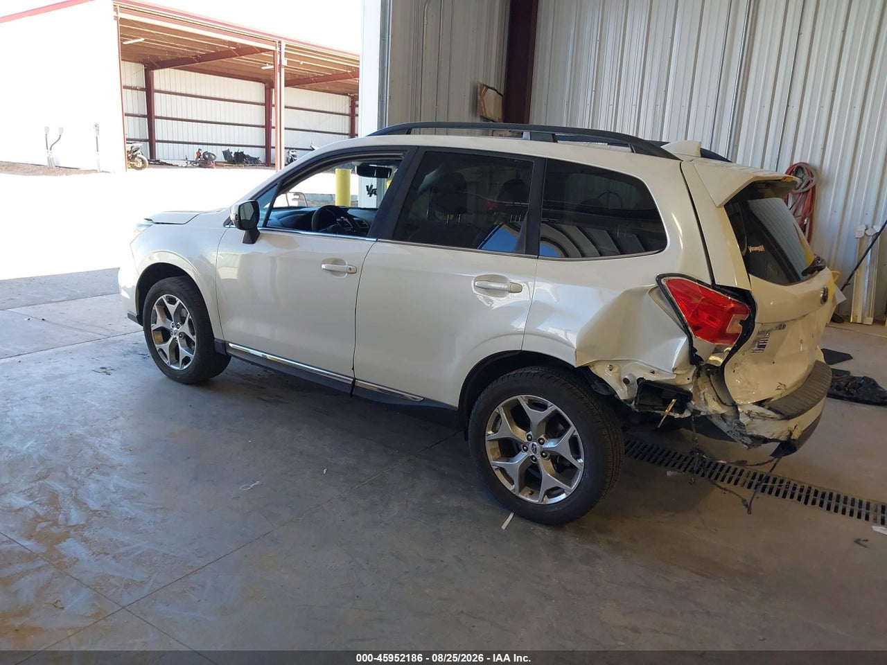 2017 SUBARU FORESTER 2.5I TOURING · 3/11