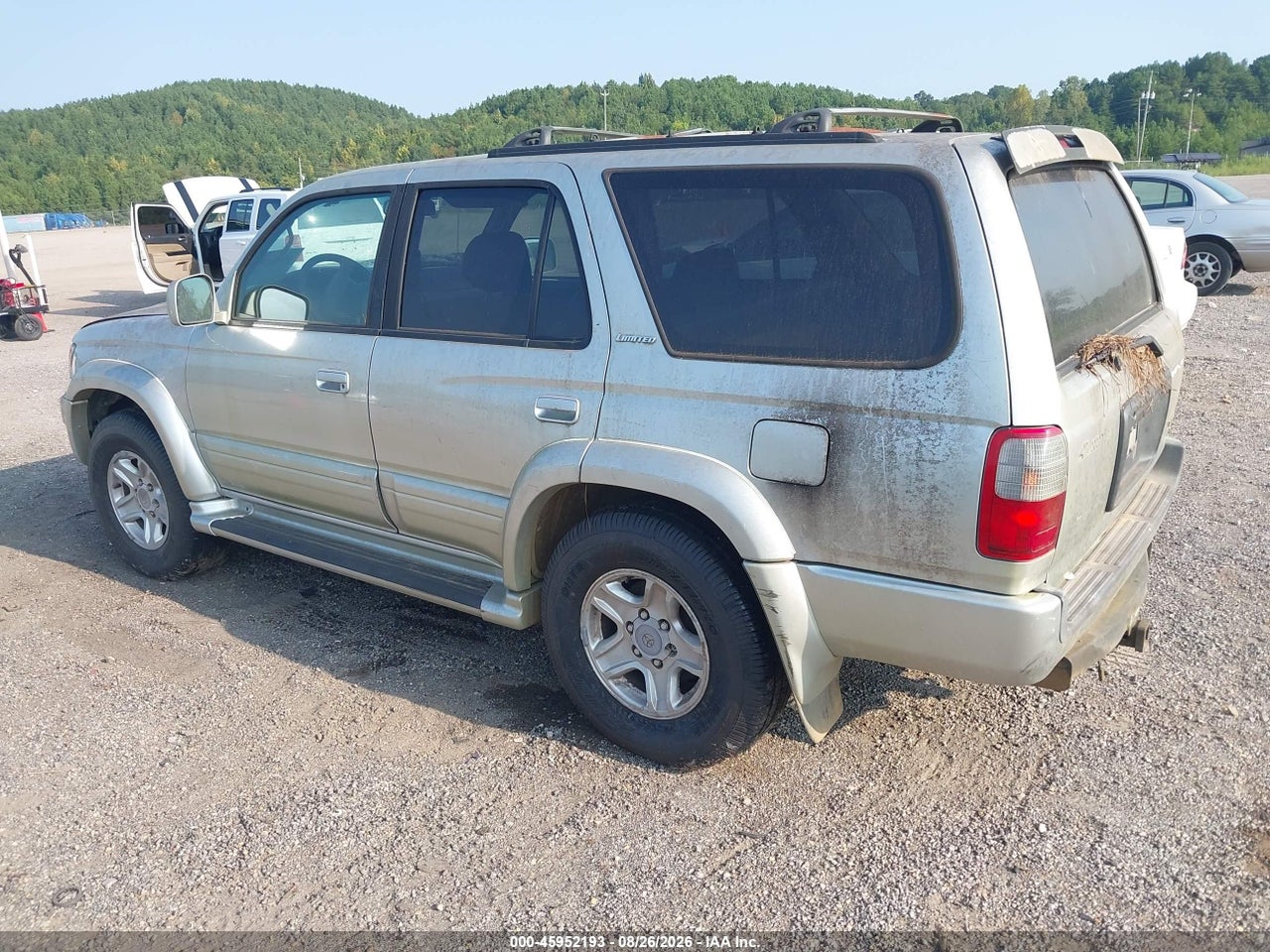 2000 TOYOTA 4RUNNER LIMITED V6 · 3/11