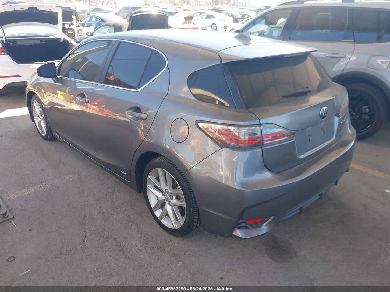 2016 LEXUS CT 200H · 3/11