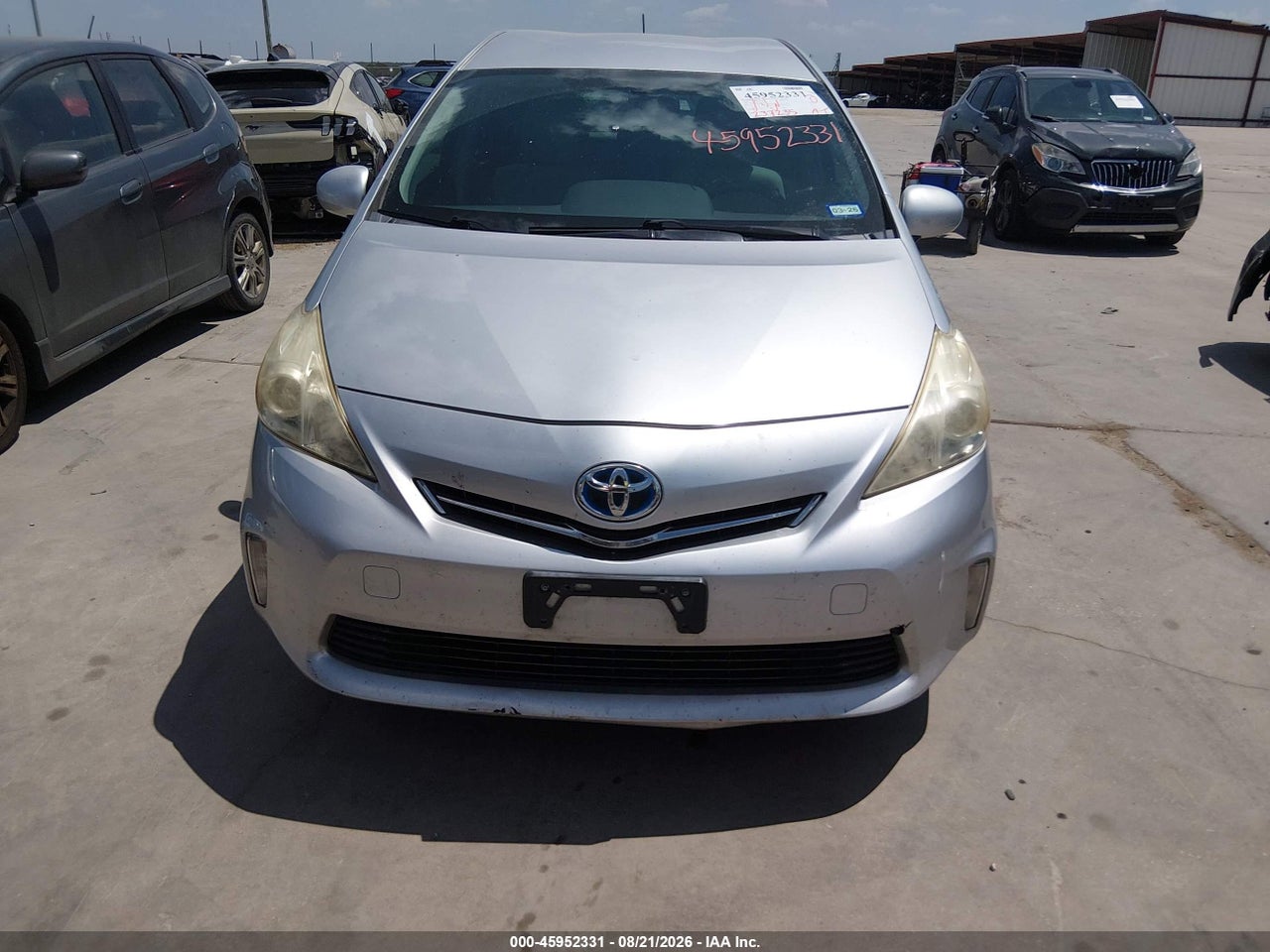 2014 TOYOTA PRIUS V TWO · 6/11