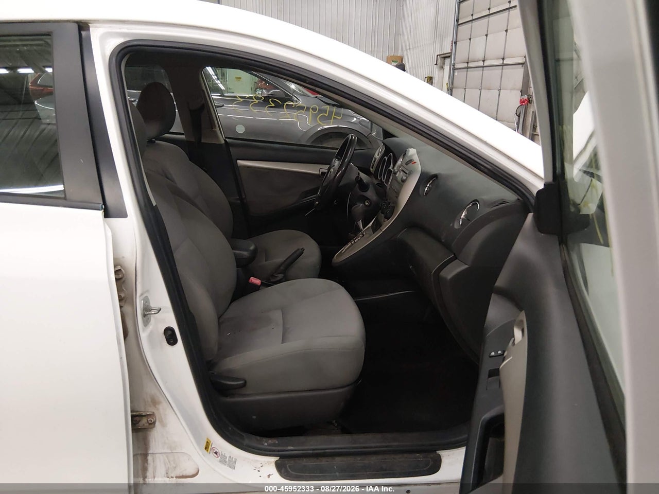 2010 TOYOTA MATRIX · 5/11