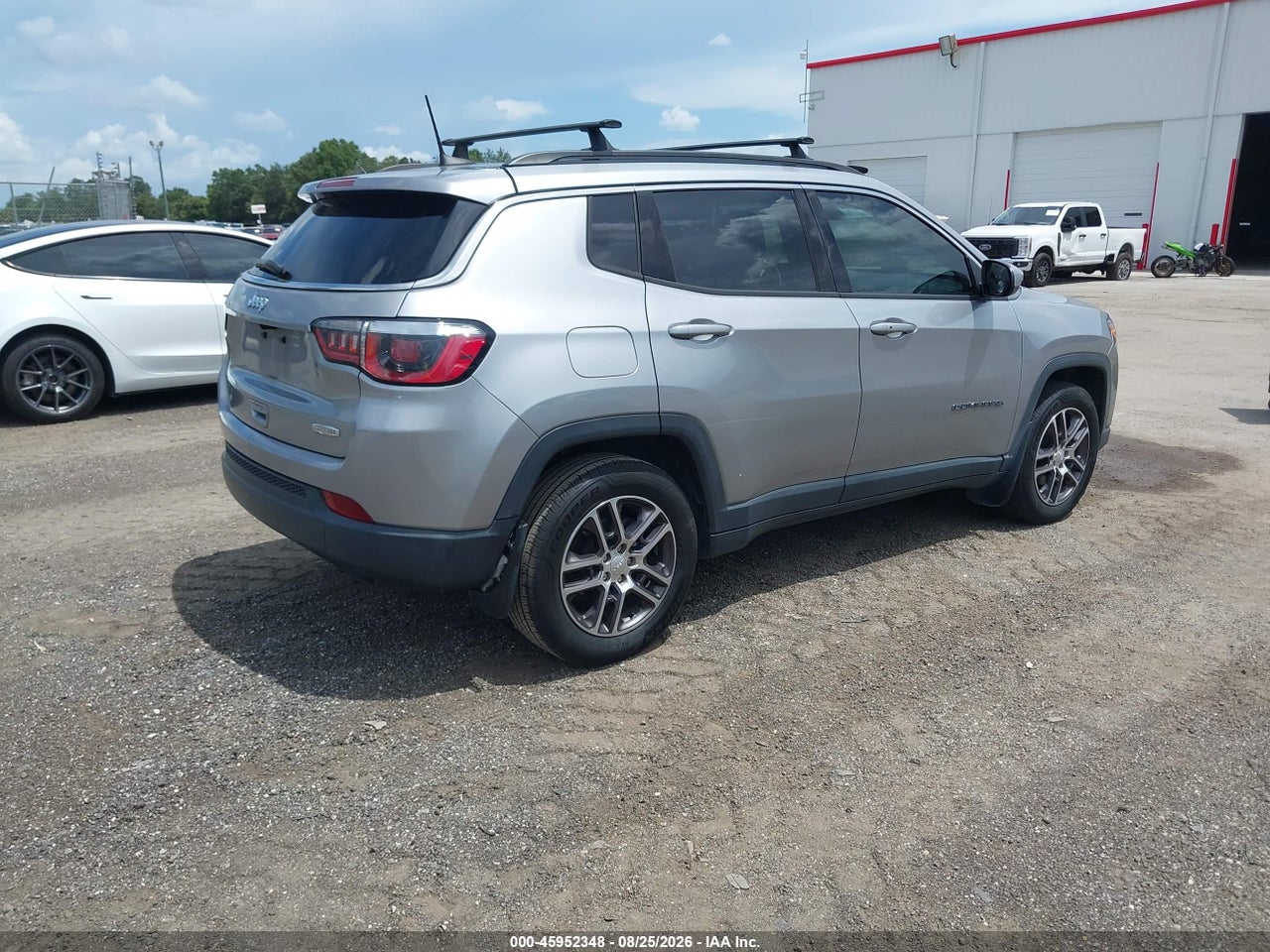 2018 JEEP COMPASS SUN AND WHEEL FWD · 4/11