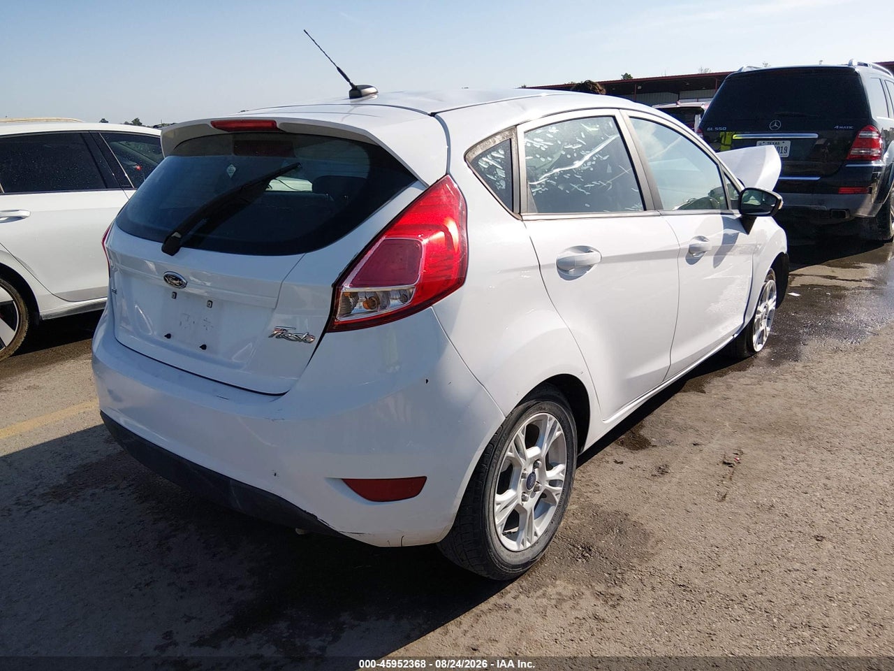 2016 FORD FIESTA SE · 4/11