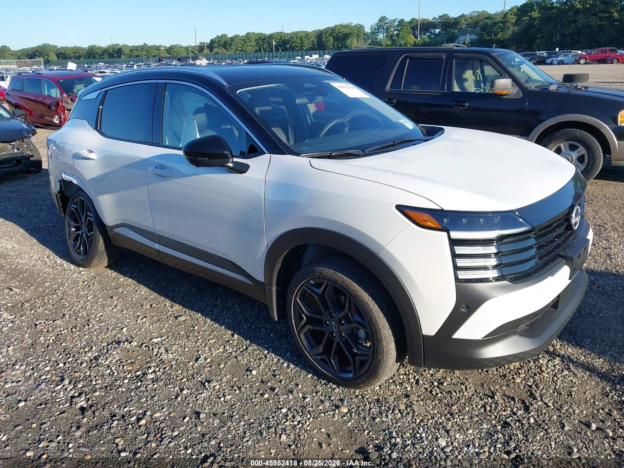 2026 NISSAN KICKS SR