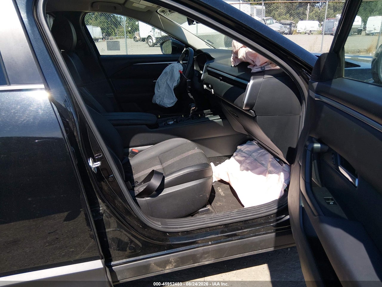 2025 MAZDA CX-50 2.5 S PREFERRED PACKAGE · 5/11