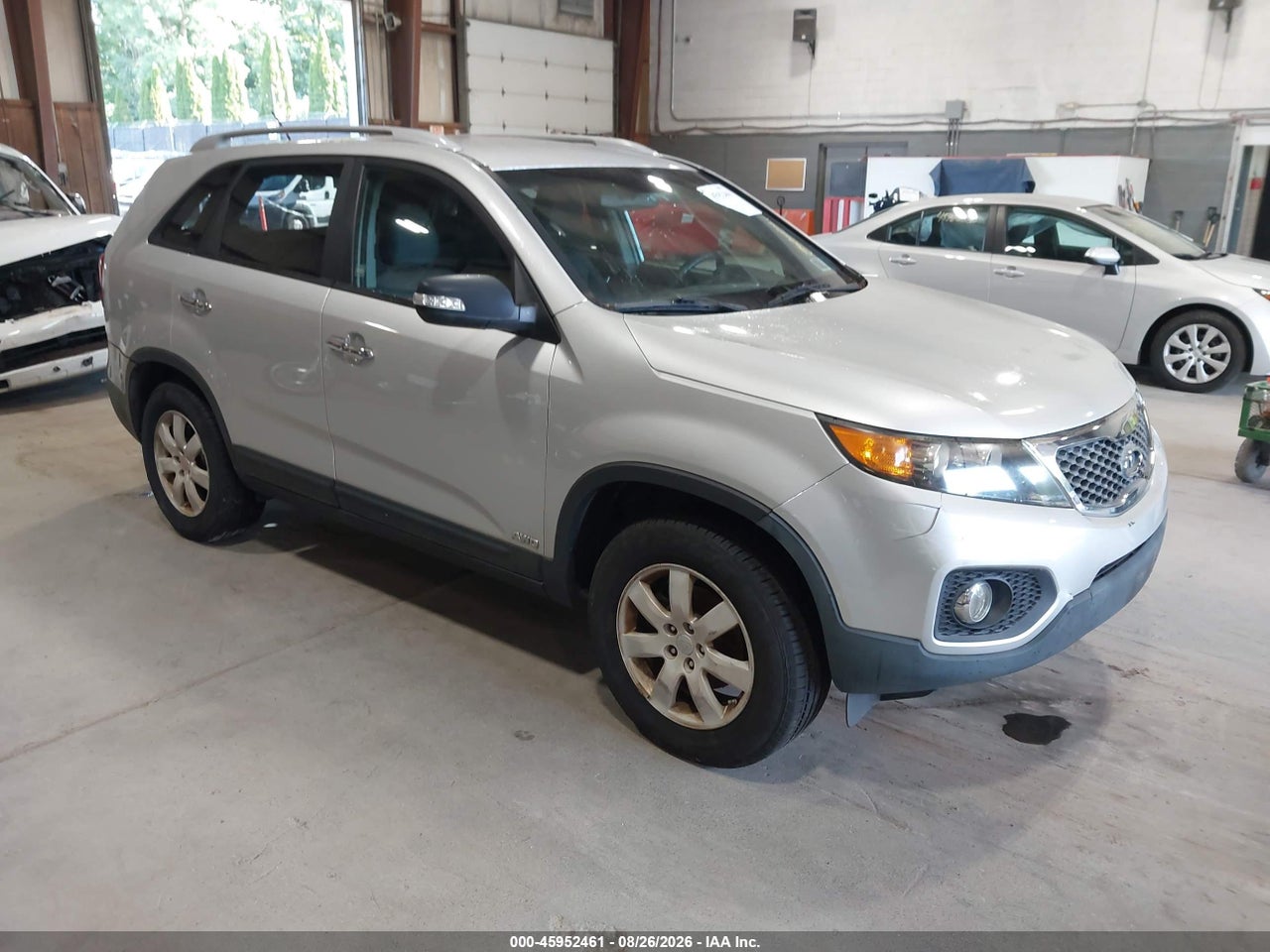 5XYKTCA14BG****** · 2011 KIA SORENTO LX
