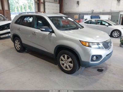 5XYKTCA14BG****** · 2011 KIA SORENTO LX