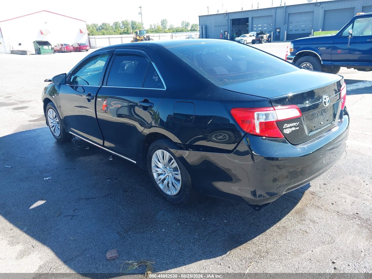 2014 TOYOTA CAMRY LE · 3/11