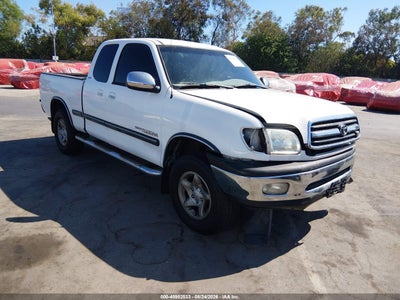 2001 TOYOTA TUNDRA SR5 V8