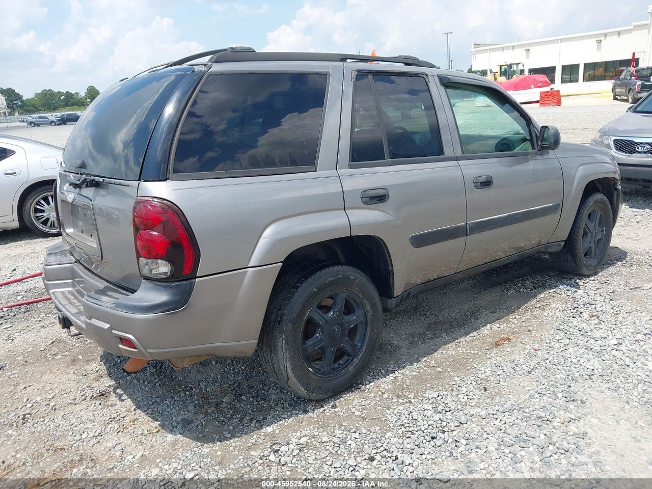 2005 CHEVROLET TRAILBLAZER LS · 4/11