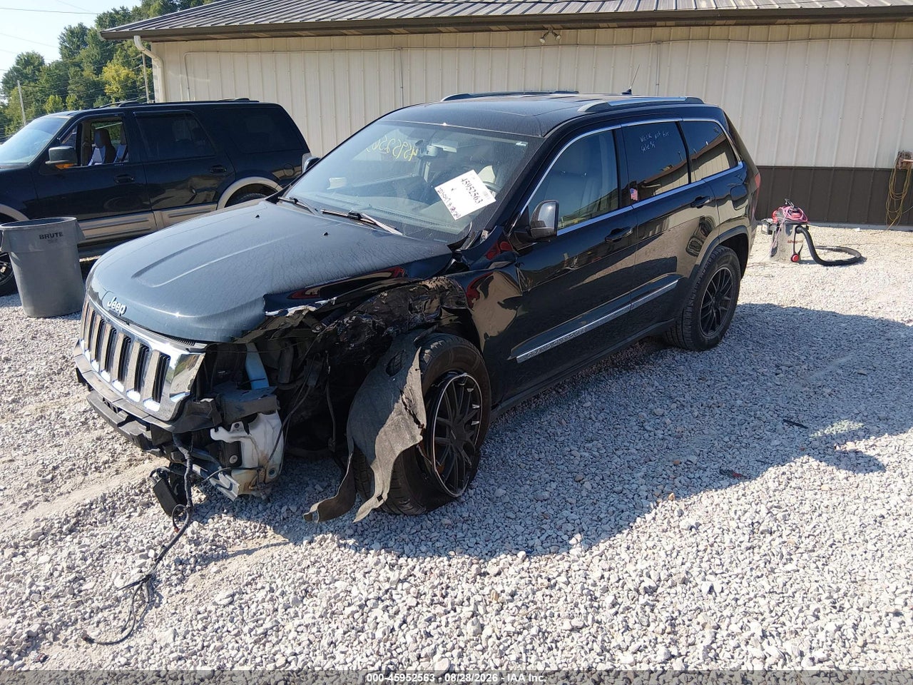2011 JEEP GRAND CHEROKEE LAREDO · 2/11