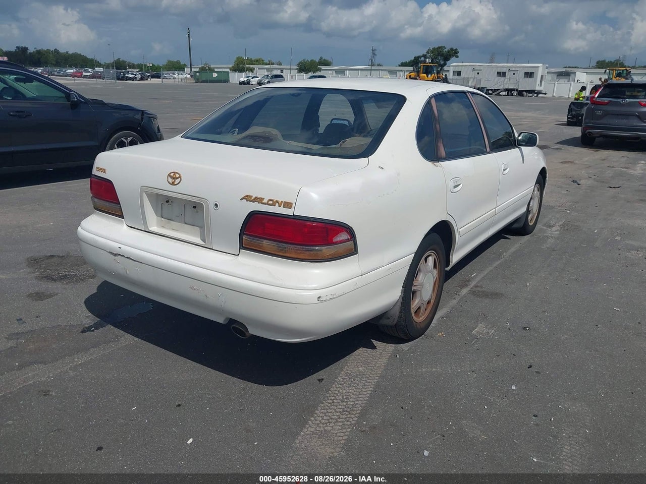 1996 TOYOTA AVALON XL/XLS · 4/11