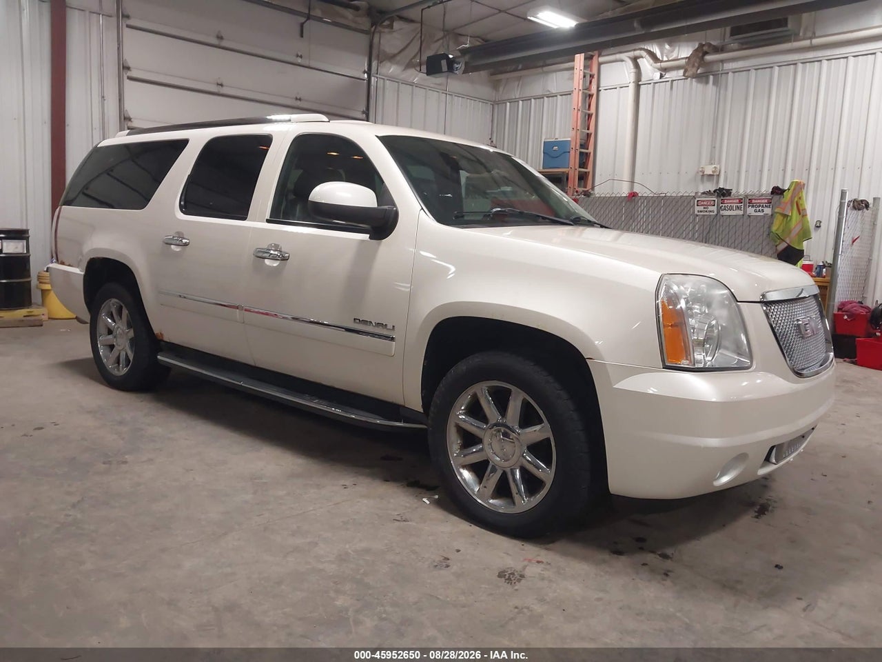 2011 GMC YUKON XL 1500 DENALI