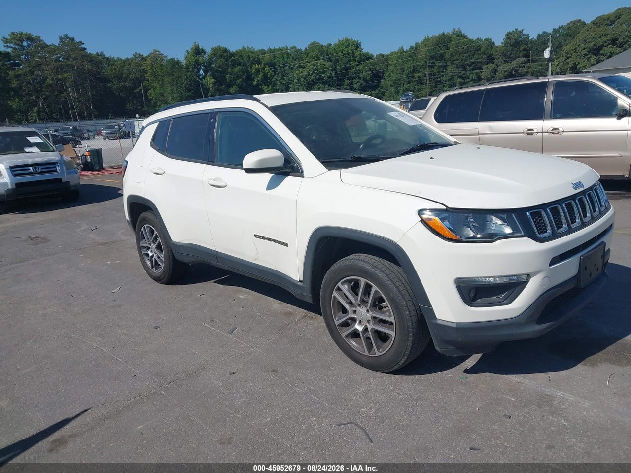 3C4NJDBB4JT****** · 2018 JEEP COMPASS LATITUDE 4X4