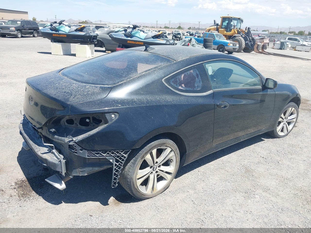 2010 HYUNDAI GENESIS 2.0T · 4/10