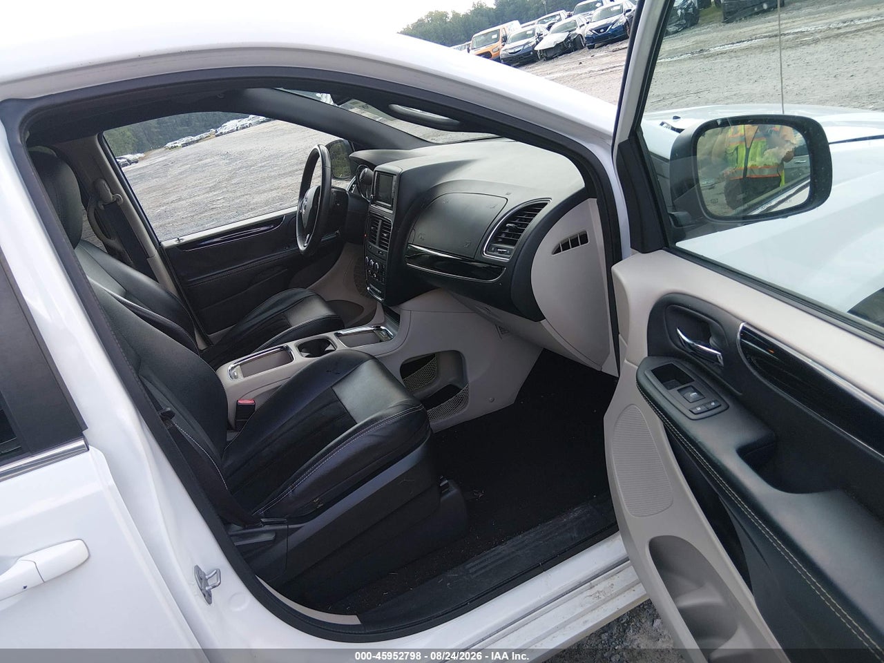 2017 DODGE GRAND CARAVAN SXT · 5/11
