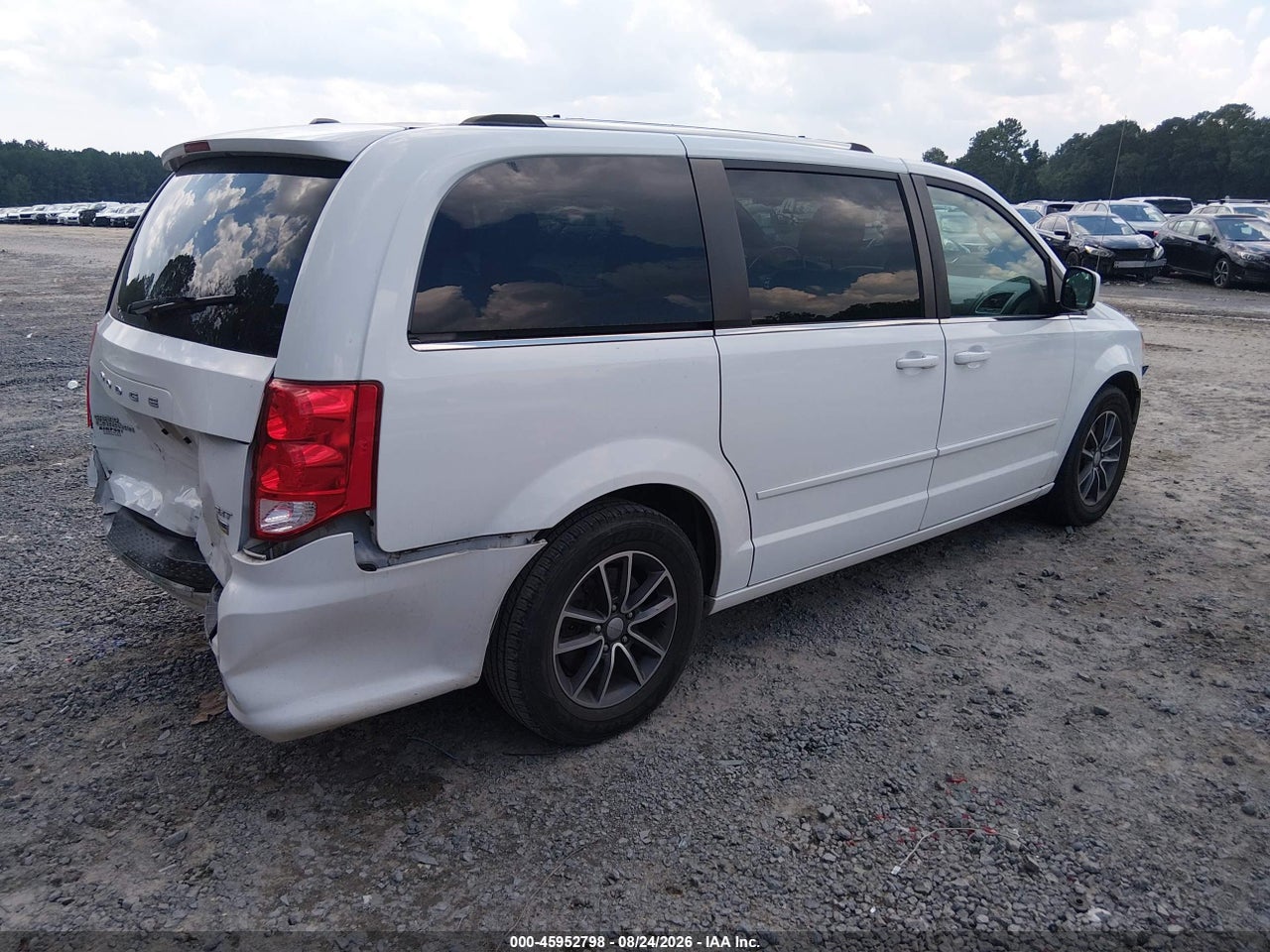 2017 DODGE GRAND CARAVAN SXT · 4/11
