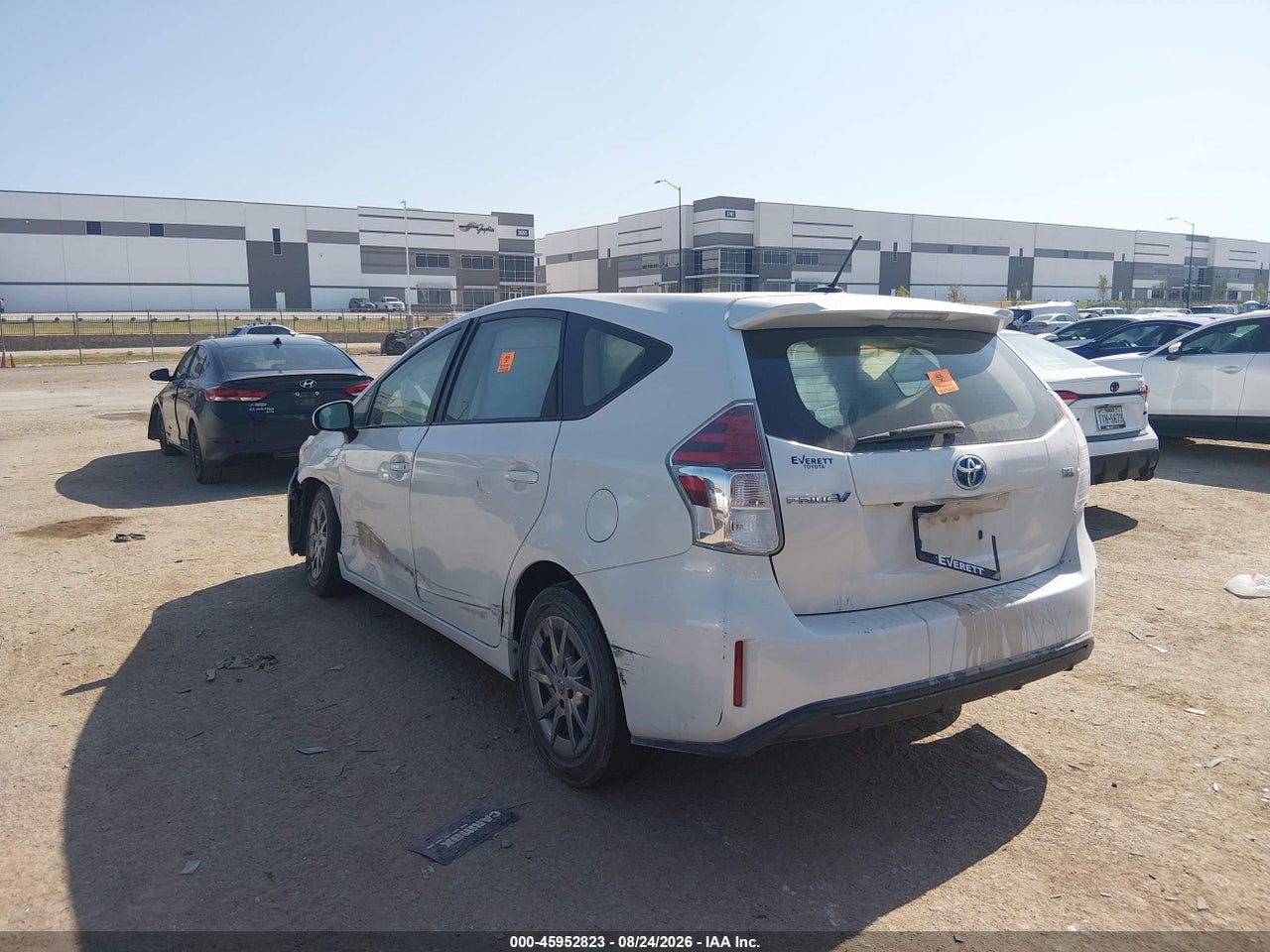 2017 TOYOTA PRIUS V THREE · 3/4
