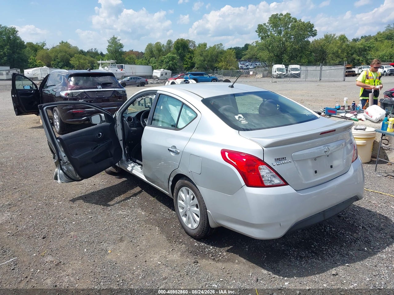 2017 NISSAN VERSA 1.6 SV · 3/11