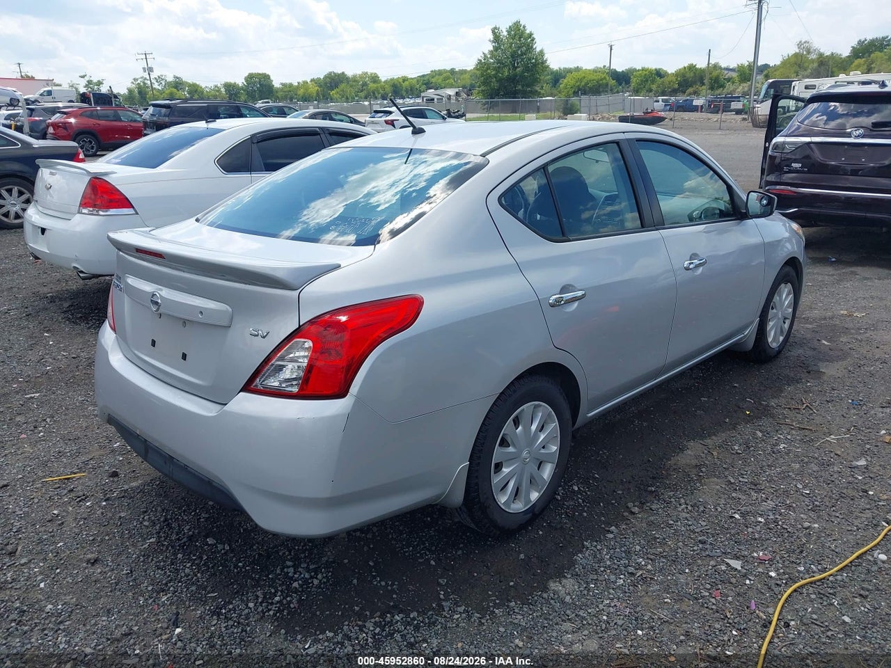 2017 NISSAN VERSA 1.6 SV · 4/11