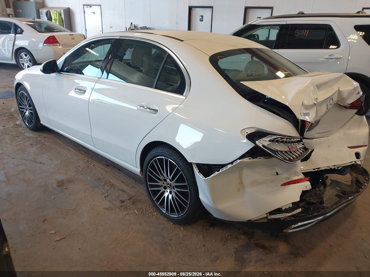 2024 MERCEDES-BENZ C 300 · 3/11