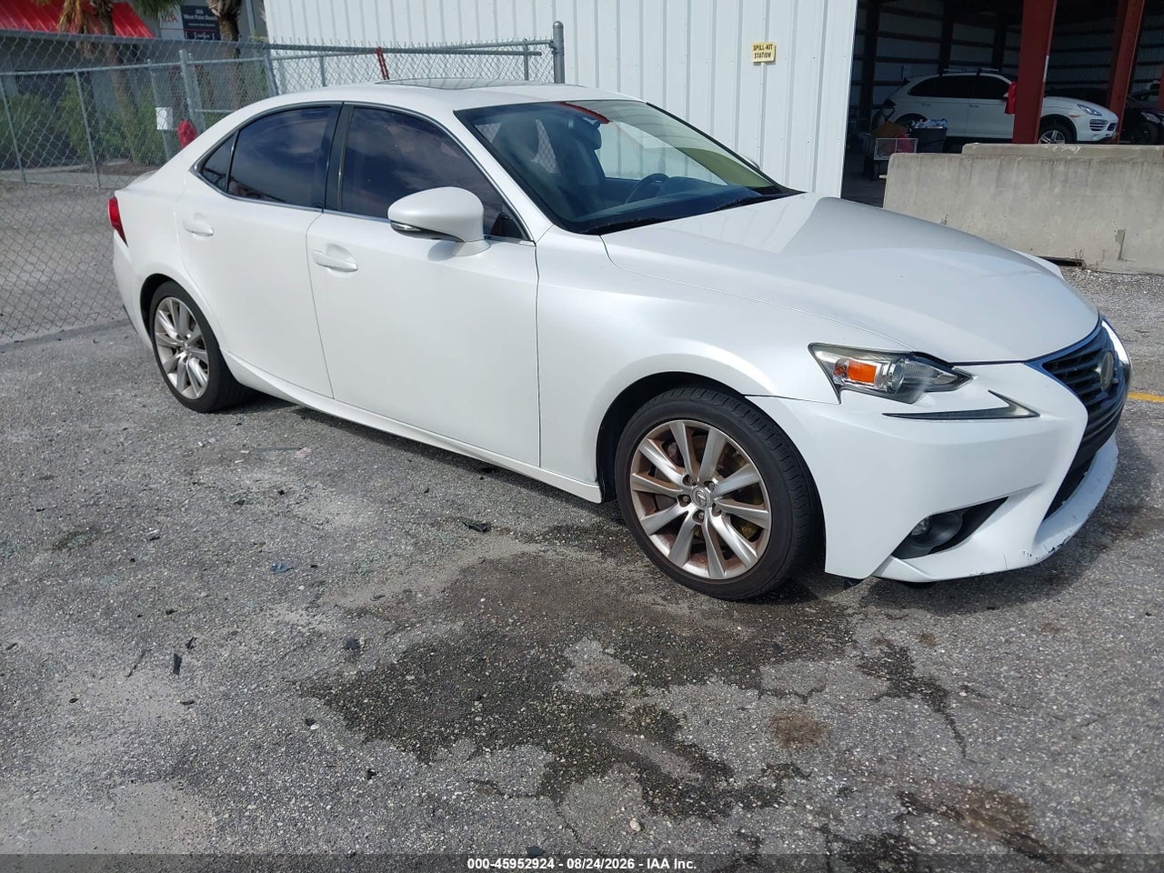JTHBA1D26G5****** · 2016 LEXUS IS 200T