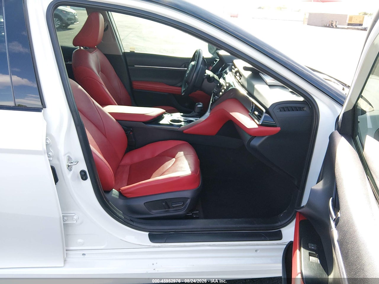 2020 TOYOTA CAMRY XSE V6 · 5/10
