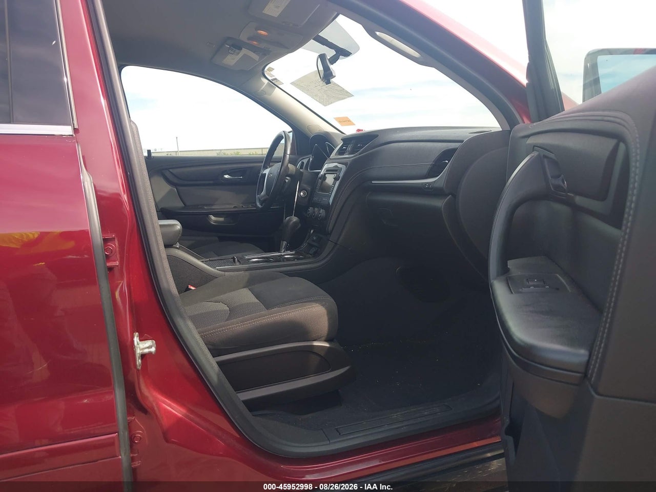 2016 CHEVROLET TRAVERSE 1LT · 5/11