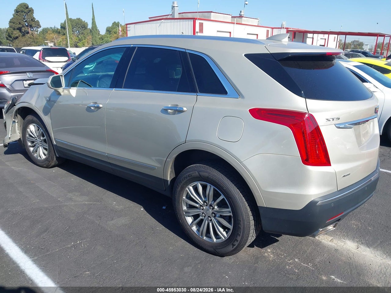 2017 CADILLAC XT5 LUXURY · 3/11