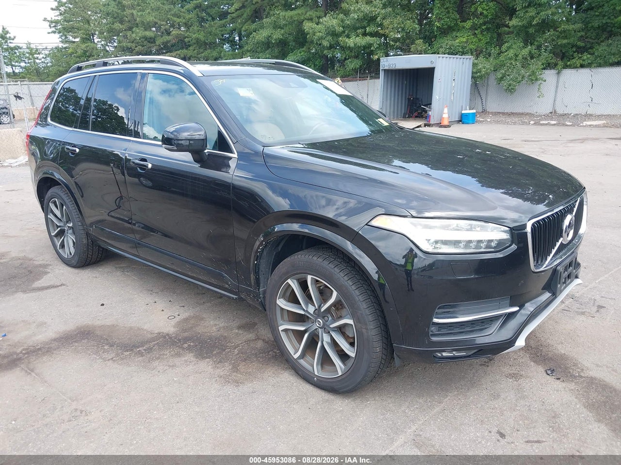 2016 VOLVO XC90 T6 MOMENTUM