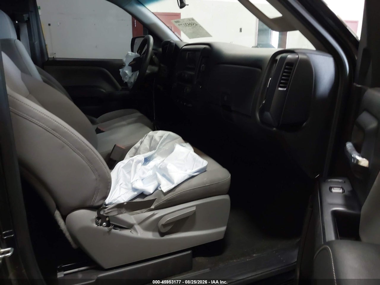 2015 CHEVROLET SILVERADO 1500 WT · 5/11
