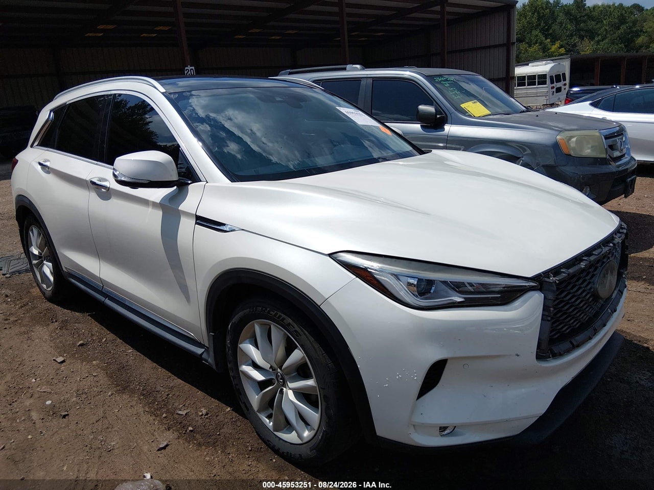 3PCAJ5M18KF****** · 2019 INFINITI QX50 ESSENTIAL
