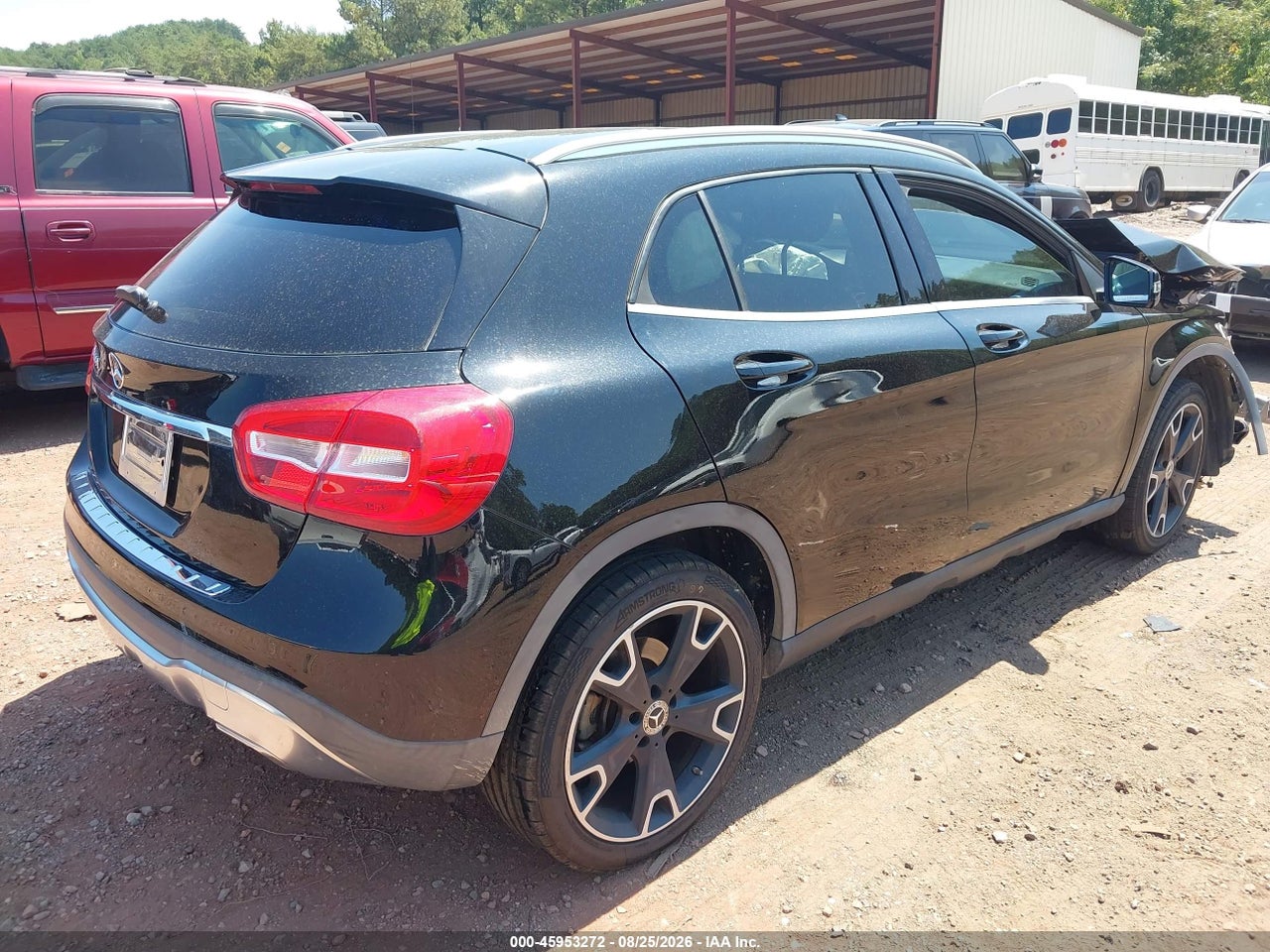 2020 MERCEDES-BENZ GLA 250 · 4/10