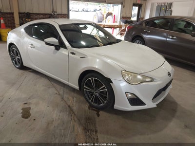 JF1ZNAA18D2****** · 2013 SCION FR-S